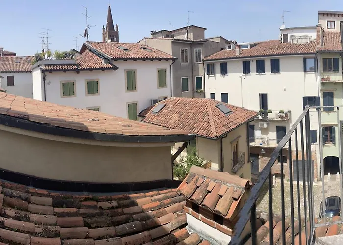 Scaligeri House * Verona